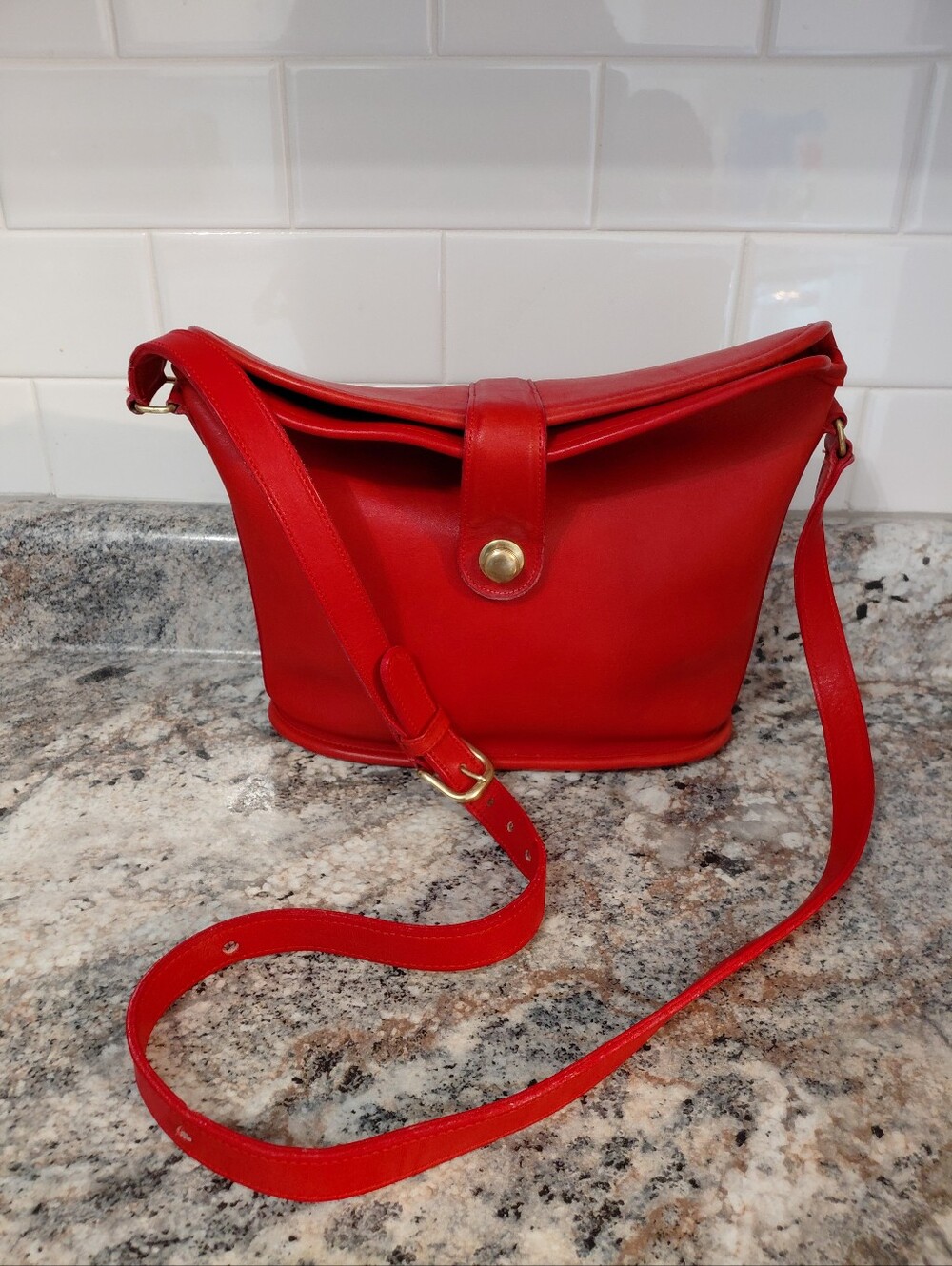 Vintage Red Leather Coach Binoculars Shoulder Bag Purse 3027 No Hangtag